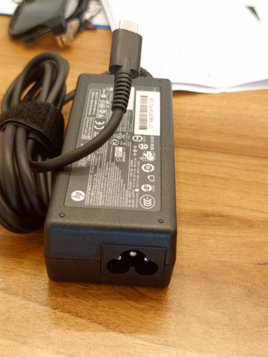 HP TYPE C CHARGER 65 WATT ORIGINAL