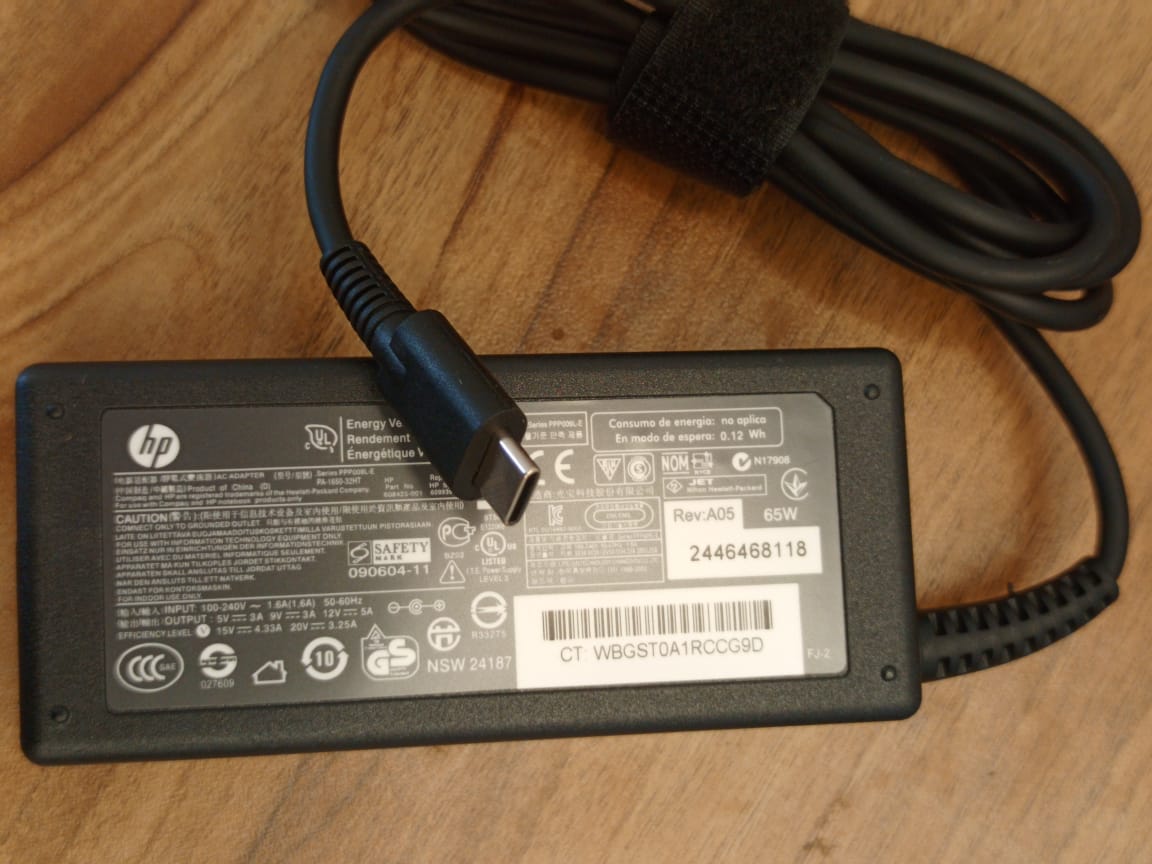 HP TYPE C CHARGER 65 WATT ORIGINAL