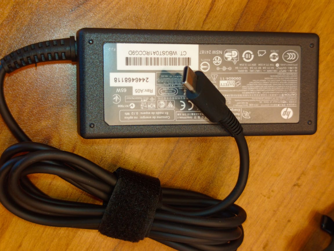 HP TYPE C CHARGER 65 WATT ORIGINAL